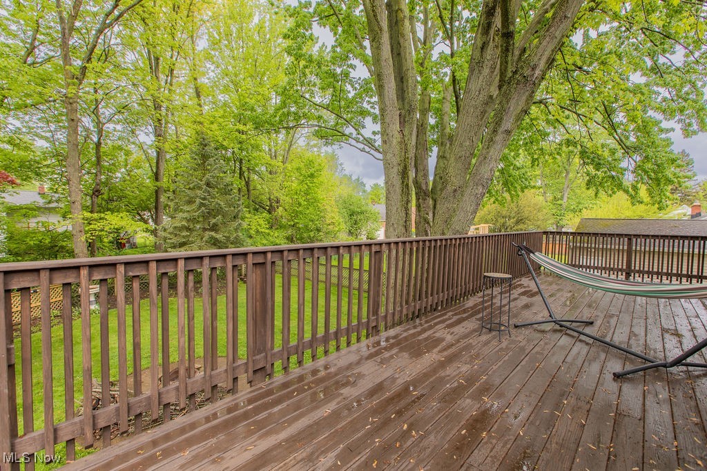 5532 Burns Road, North Olmsted, Ohio image 21