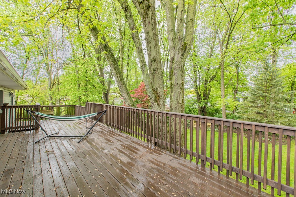 5532 Burns Road, North Olmsted, Ohio image 22