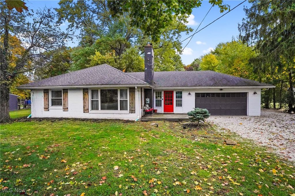 Photo of 138 N Alling Road, Tallmadge, OH 44278 (MLS # 5175355)