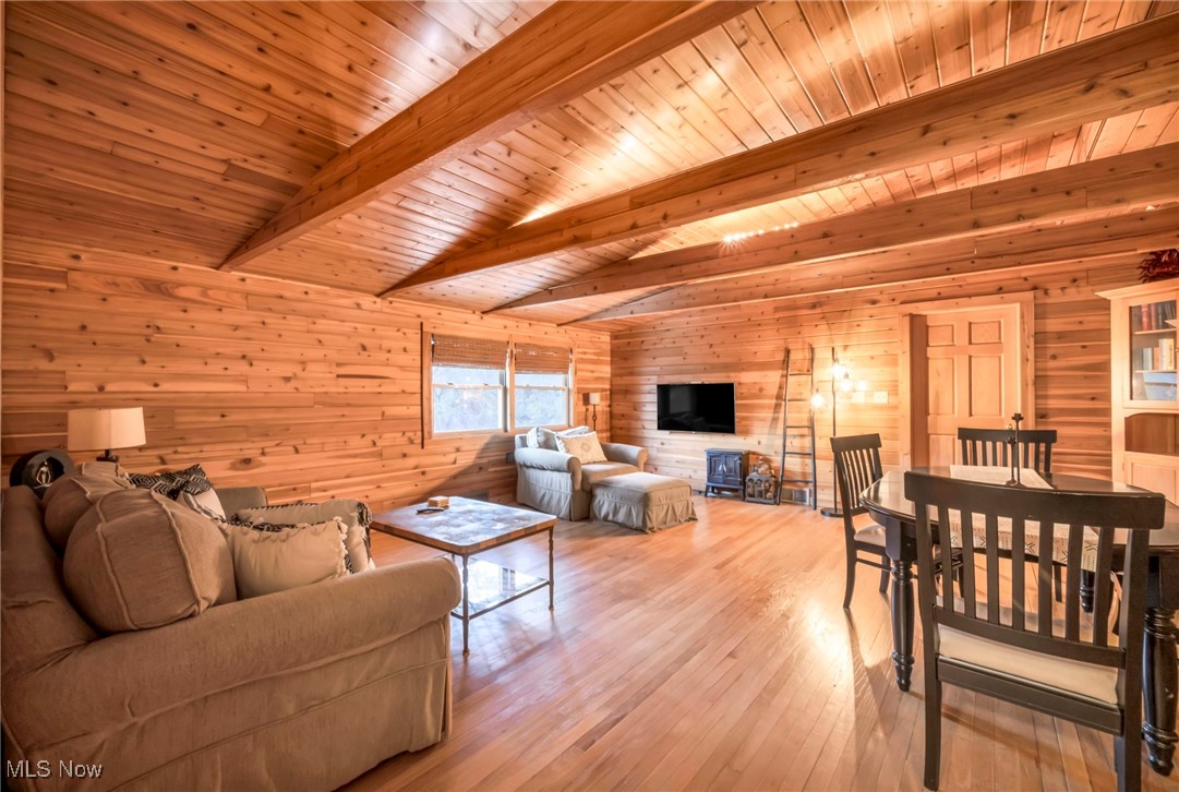 Rockefeller Road - Residential