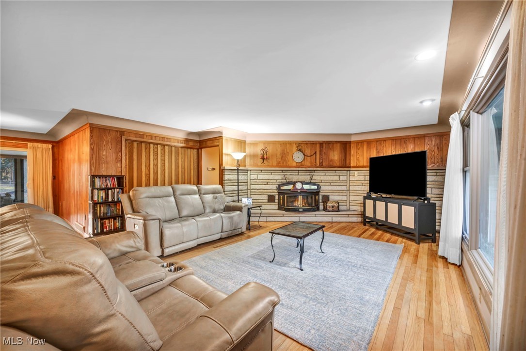 Rockefeller Road - Residential