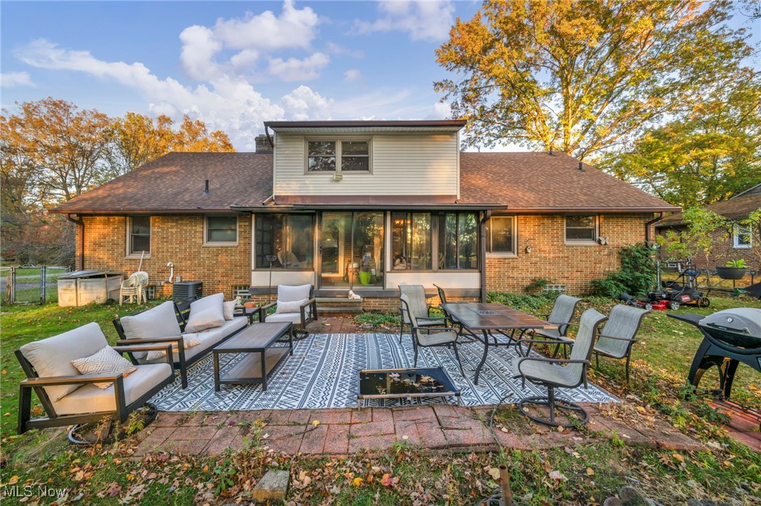 Rockefeller Road - Residential