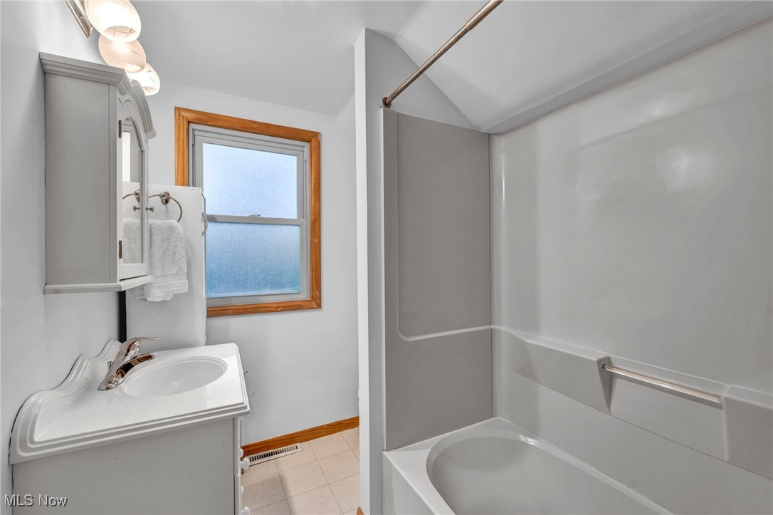 Rockefeller Road - Residential