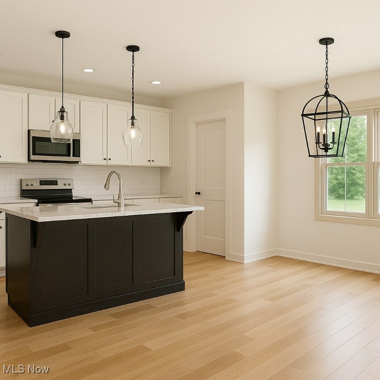 LESLIE RUN ESTATES - Residential