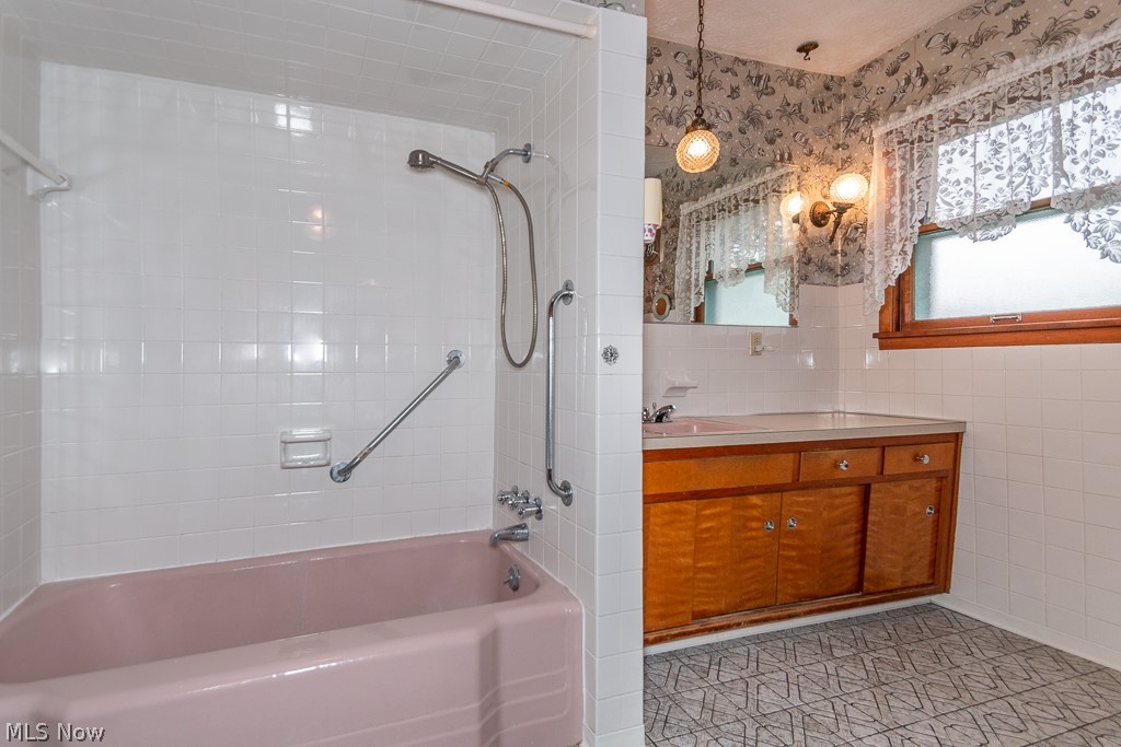 City/Willoughby - Residential