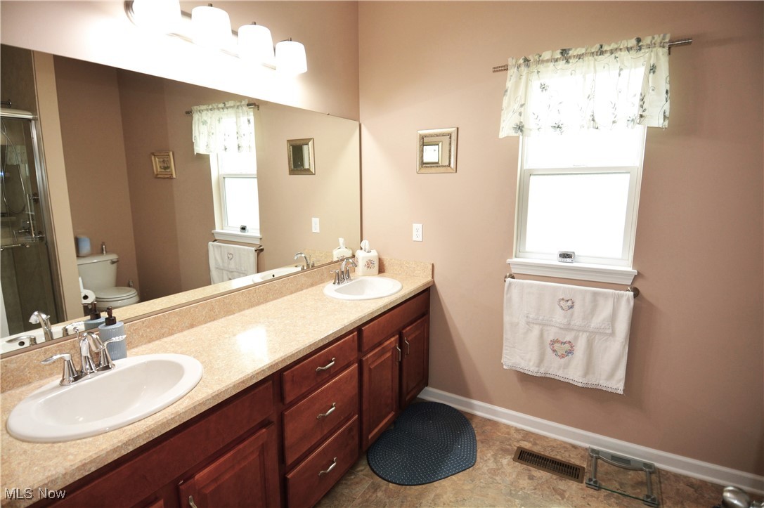 13740 Glenbrook Drive, Strongsville, Ohio image 22