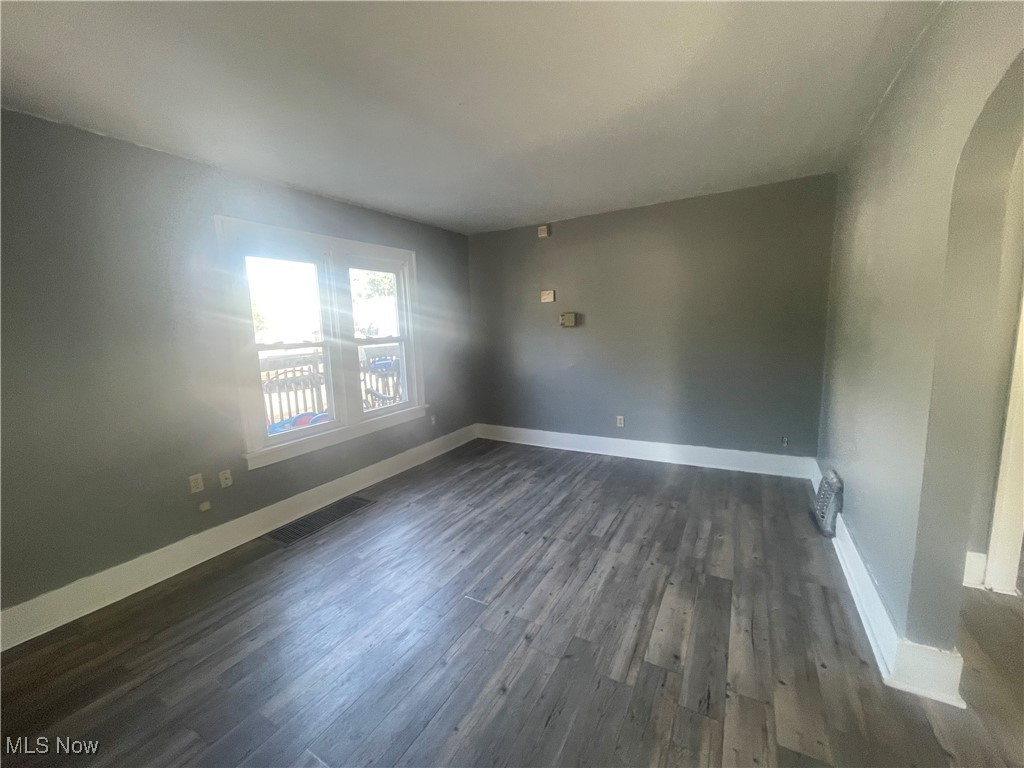 Akron, Ohio 44307, United States, 2 Bedrooms Bedrooms, ,2 BathroomsBathrooms,Residential,Active,198226