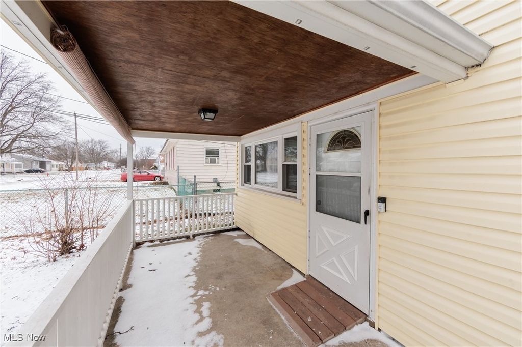 Photo of 340 Boston Avenue, Elyria, OH 44035 (MLS # 5179200)