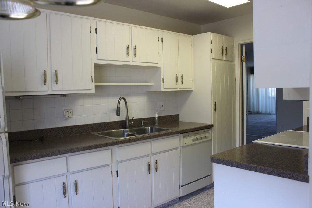 Silver Lake Towers Condo - Residential