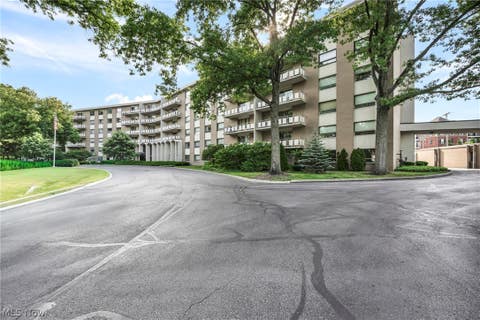 Condo For Sale - 3400 Wooster Road #614<br/> Rocky River, OH 44116