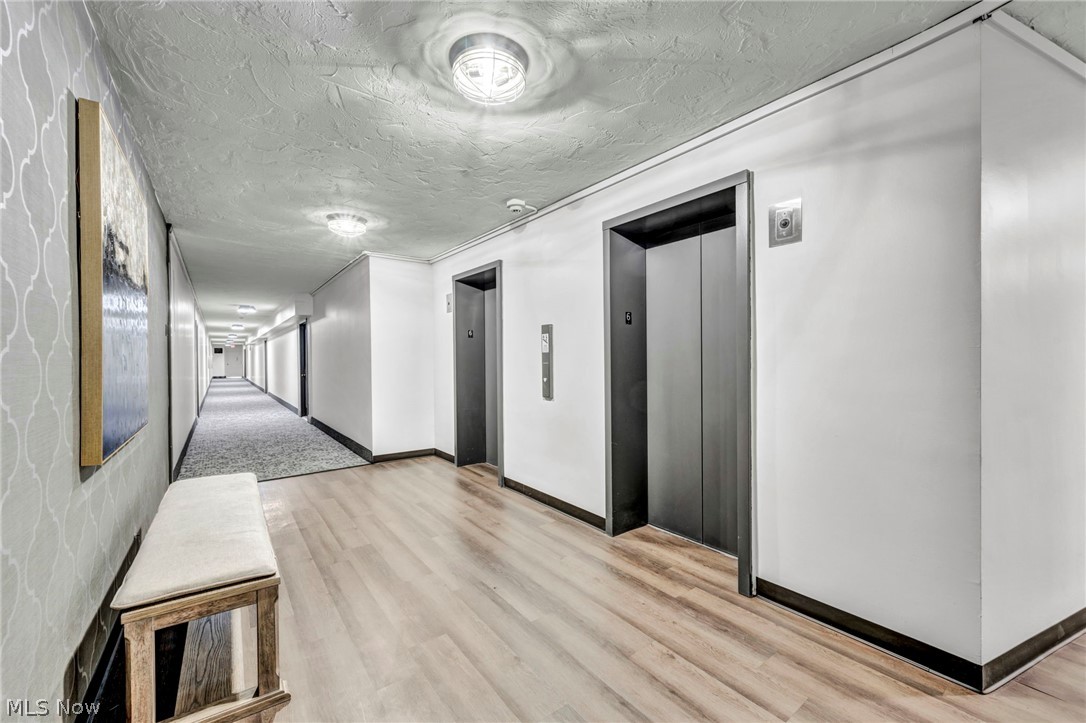 3400 Wooster Road 614