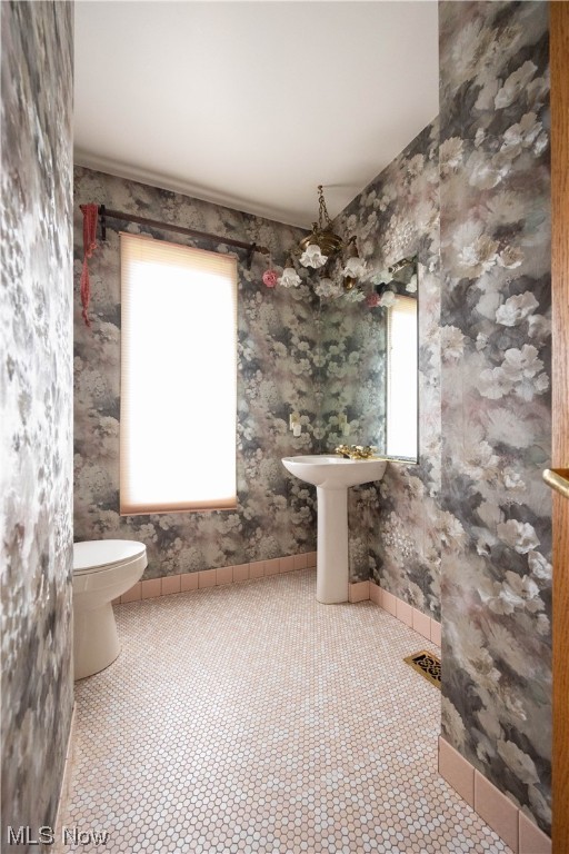 Fairmount Court Condo - Residential