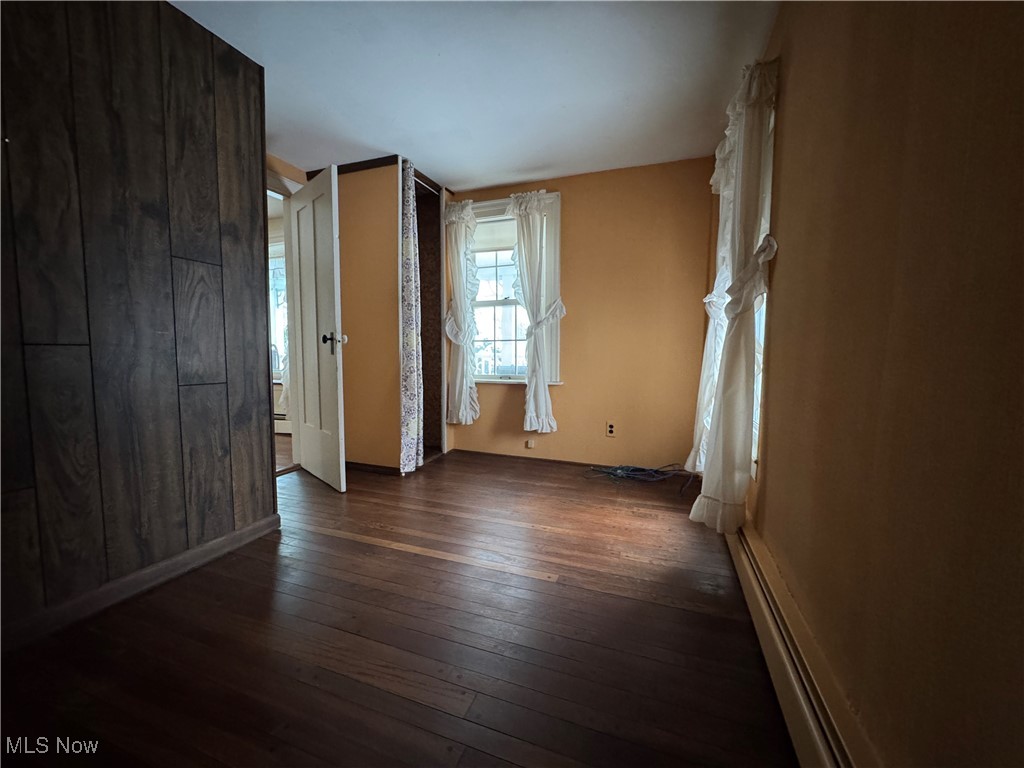 Russell 03 - Residential