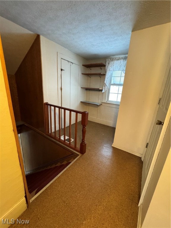 Russell 03 - Residential