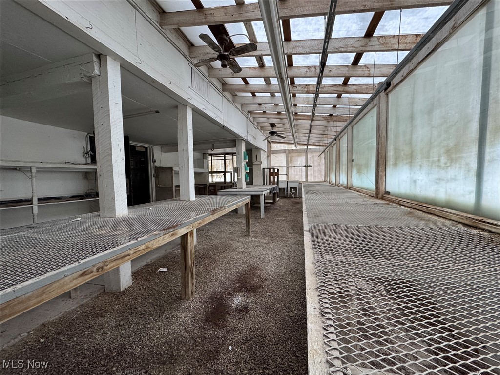 Russell 03 - Residential