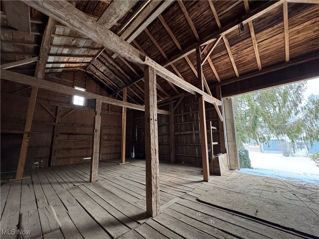 Russell 03 - Residential