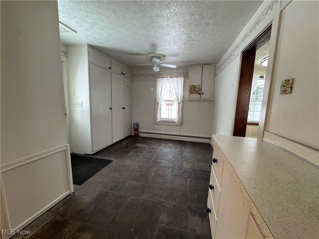 Russell 03 - Residential