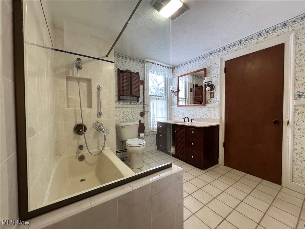 Russell 03 - Residential