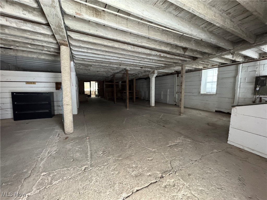 Russell 03 - Residential