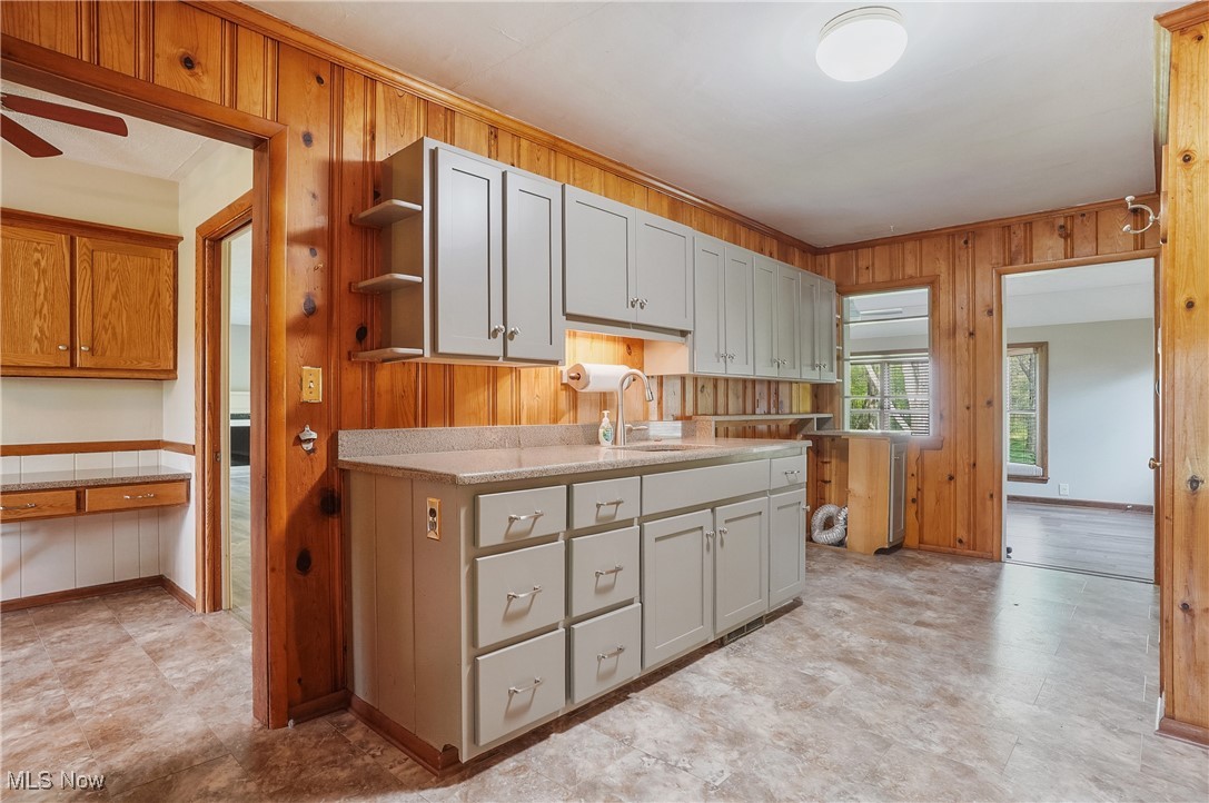 1021 Warner Road, Brookfield, Ohio image 8