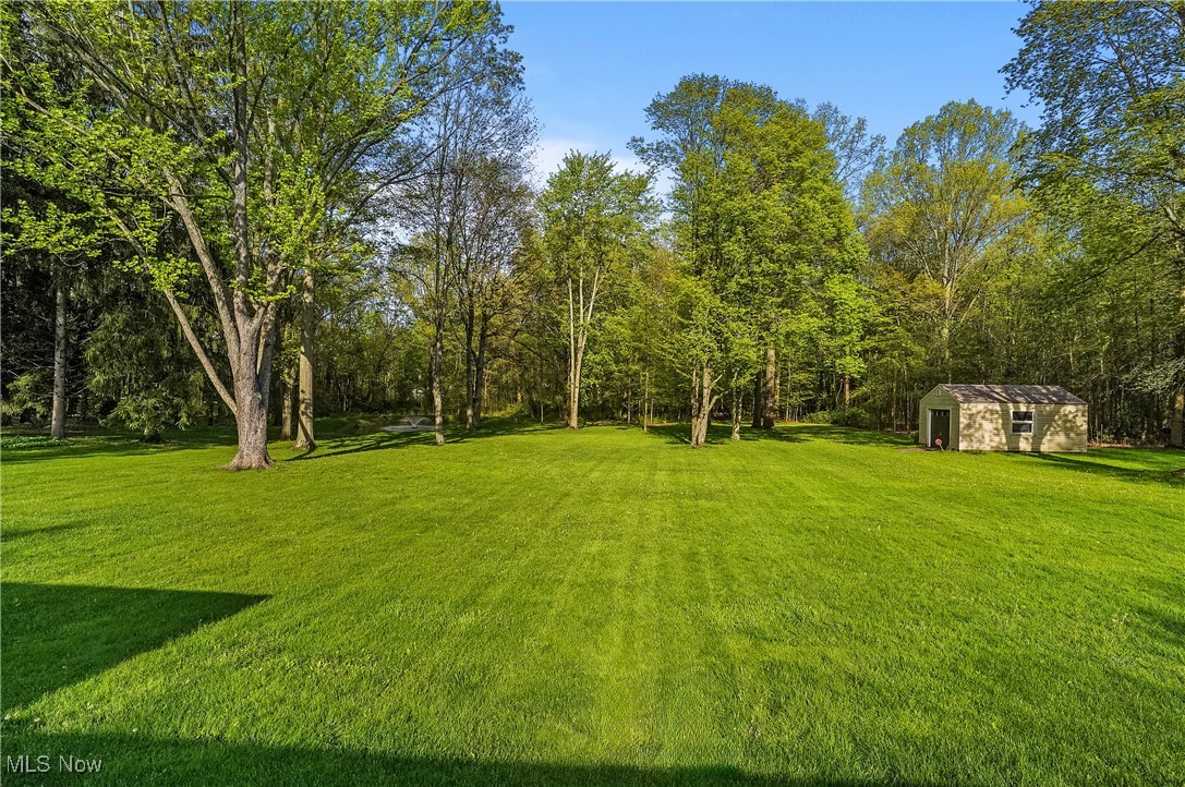1021 Warner Road, Brookfield, Ohio image 41