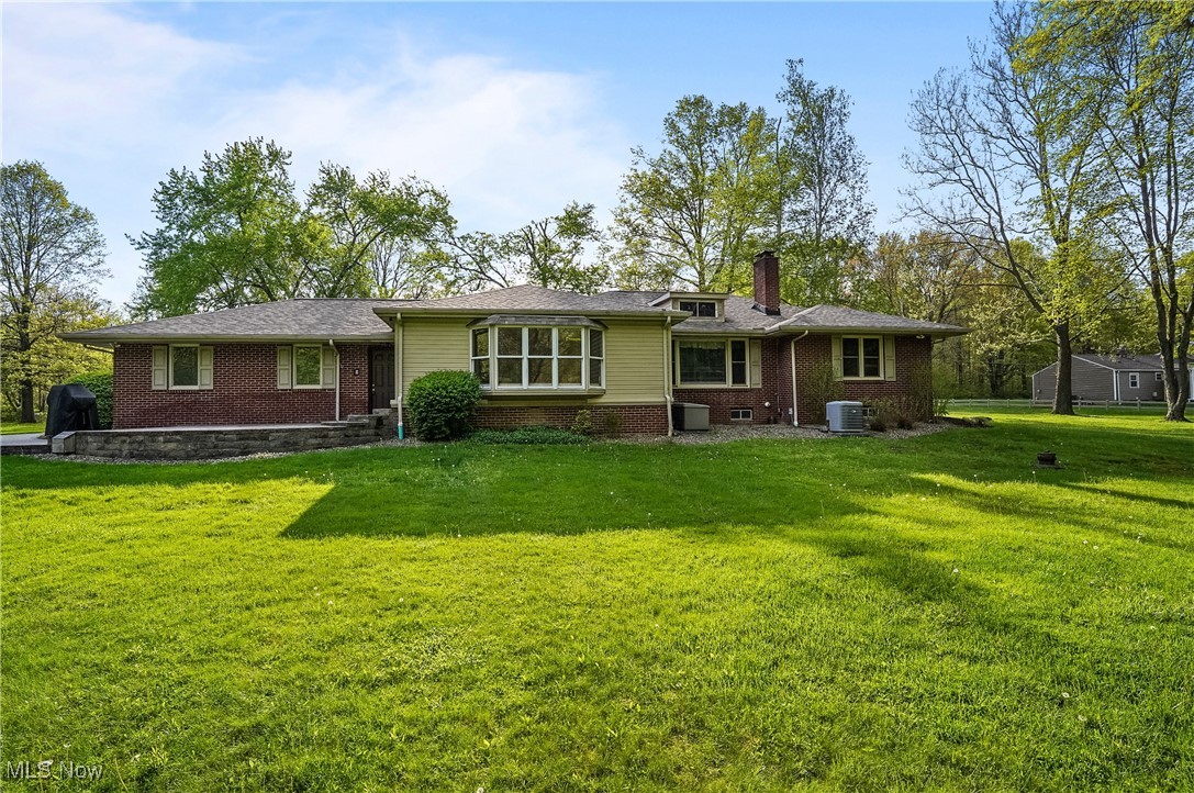 1021 Warner Road, Brookfield, Ohio image 37
