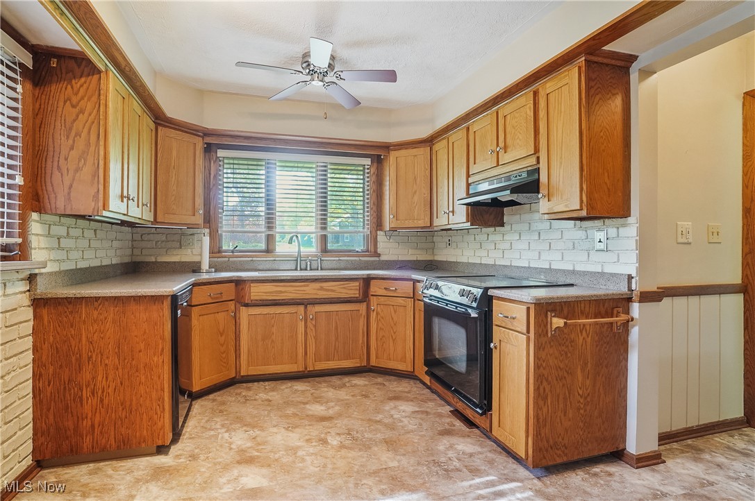 1021 Warner Road, Brookfield, Ohio image 10