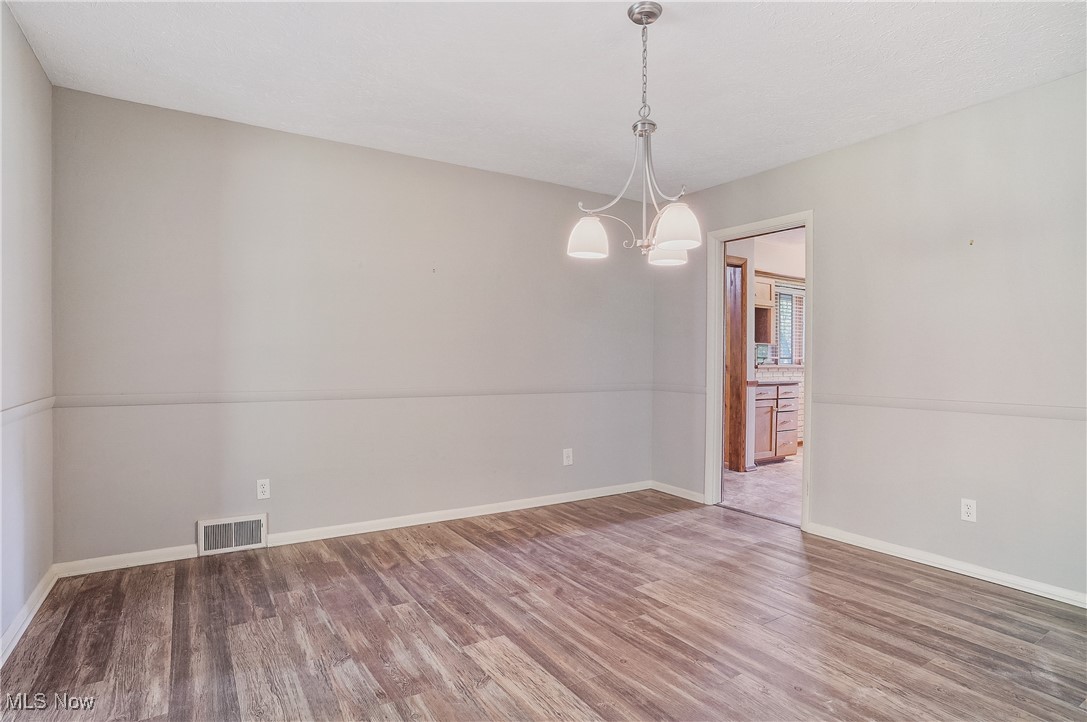 1021 Warner Road, Brookfield, Ohio image 19