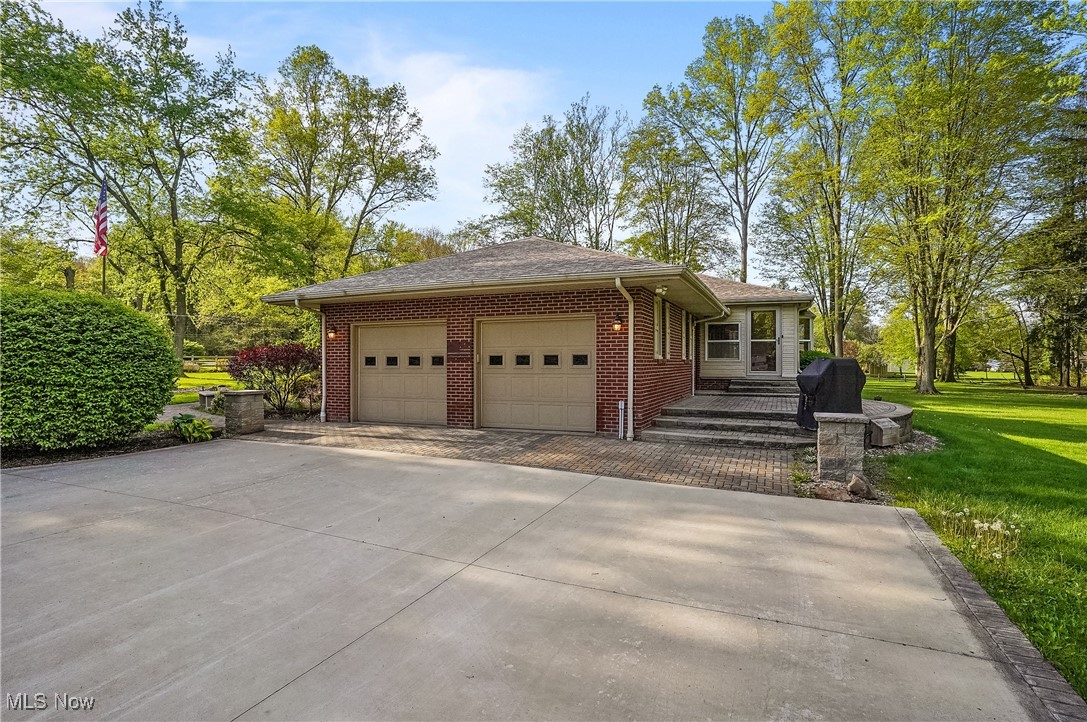 1021 Warner Road, Brookfield, Ohio image 4