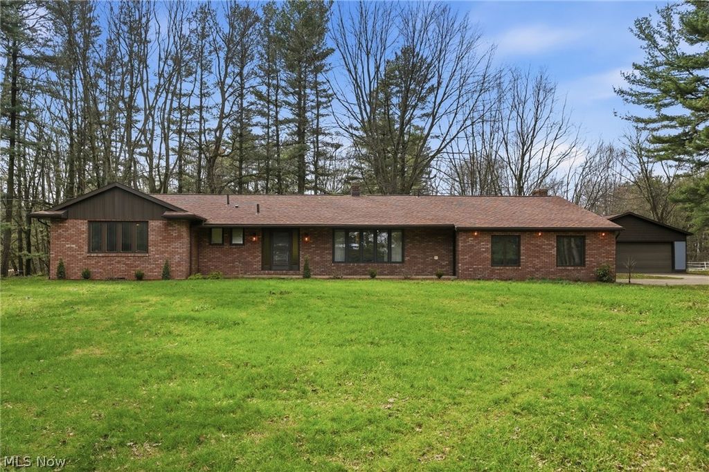 Photo of 6670 Kepler Road, Clinton, OH 44320 (MLS # 5197979)