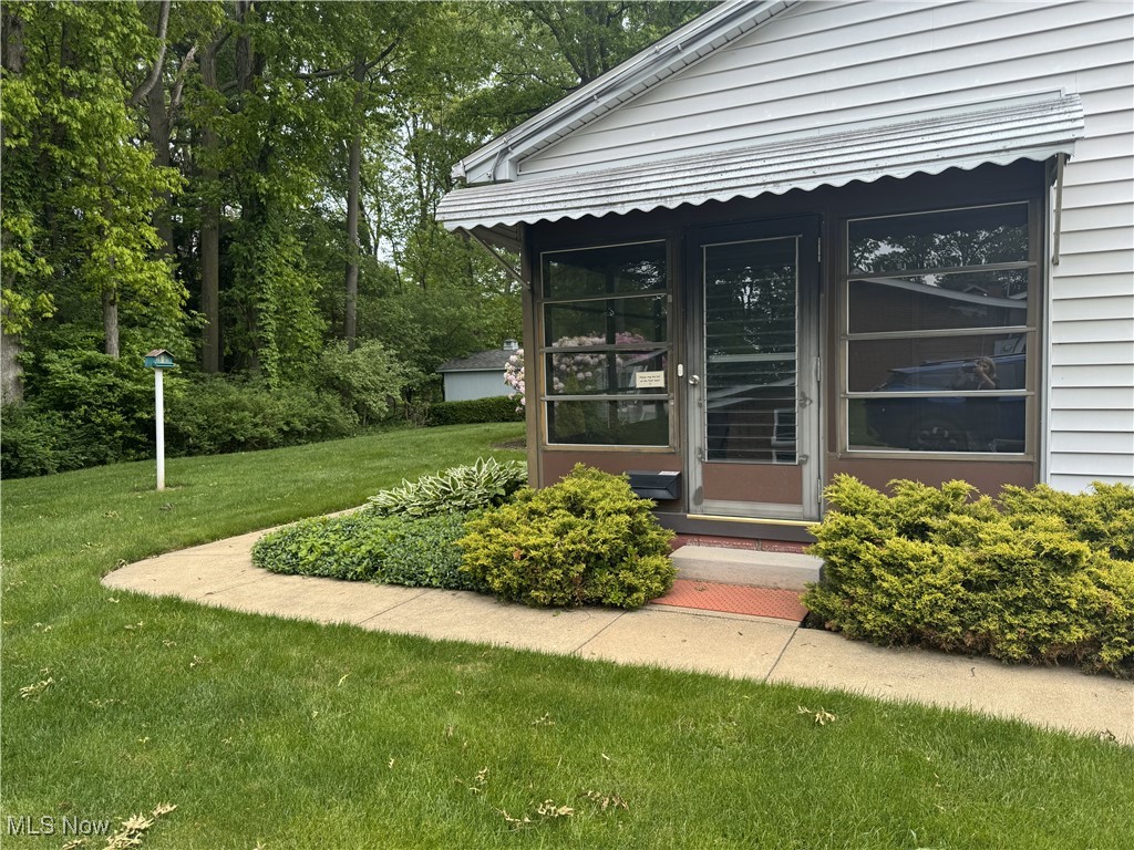 783 E Ford Avenue, Barberton, Ohio image 3