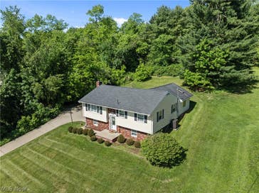 71660 Sunny Acres Drive Martins Ferry OH 43935
