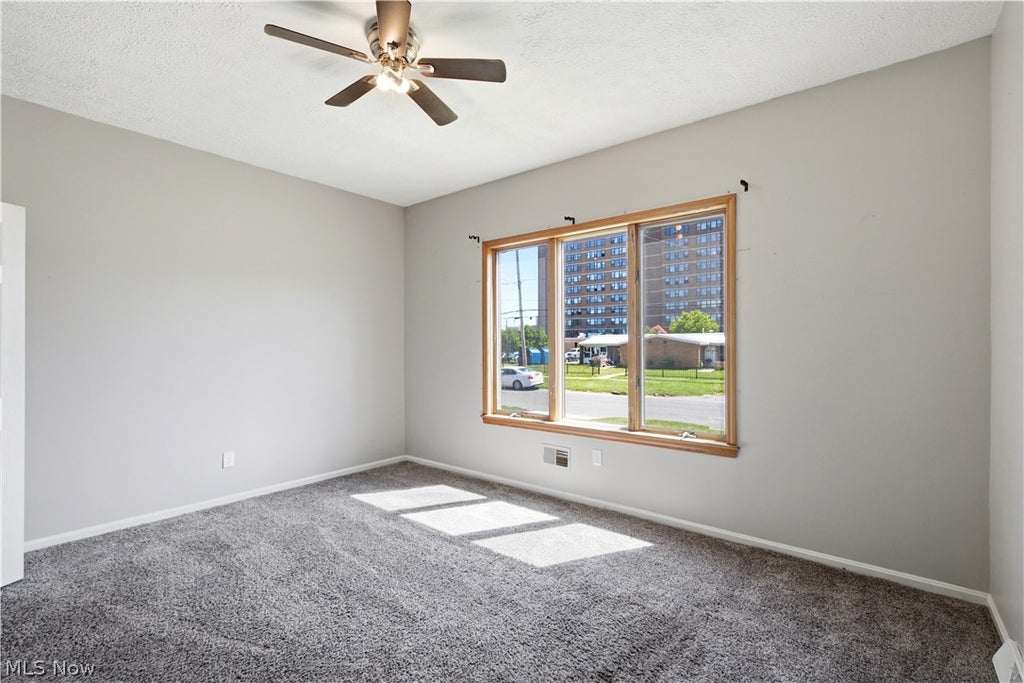 Photo of 1756 Livingston Avenue, Lorain, OH 44052 (MLS # 5219282)