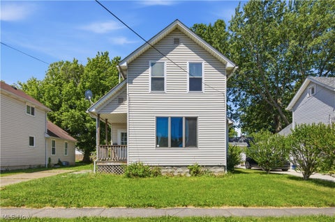 Homes For Sale - 1756 Livingston Avenue<br/> Lorain, OH 44052