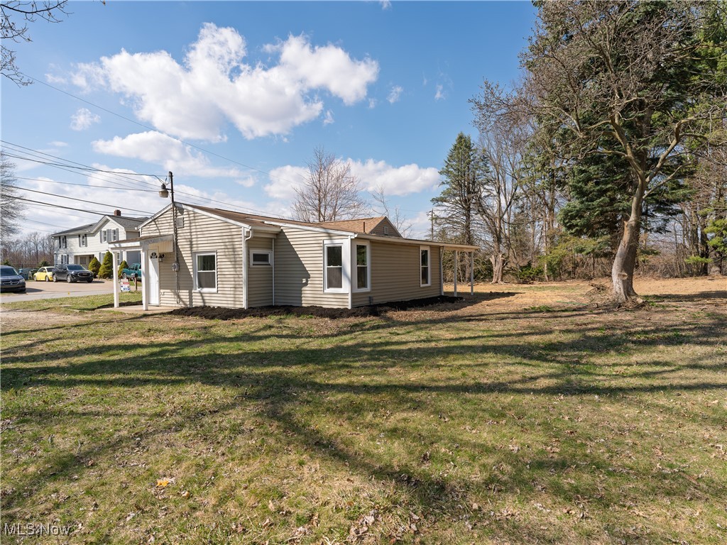 3205 Dewalt Drive, Akron, Ohio image 17