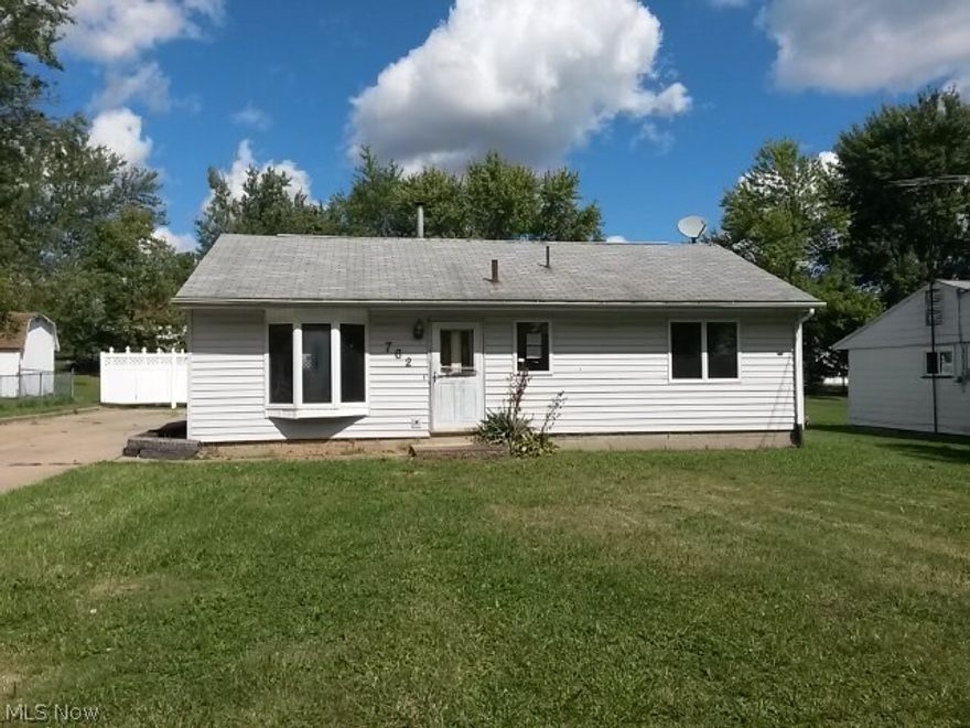 This is the home to buy, three bedrooms, large living room, kitchen, family room and dining room.  First floor laundry, attached two car garage.  Located minutes from SR 422.  Home needs a little TLC, but don't worry after the repairs you will be able to enjoy the inground pool.  Call today this is priced to sell.