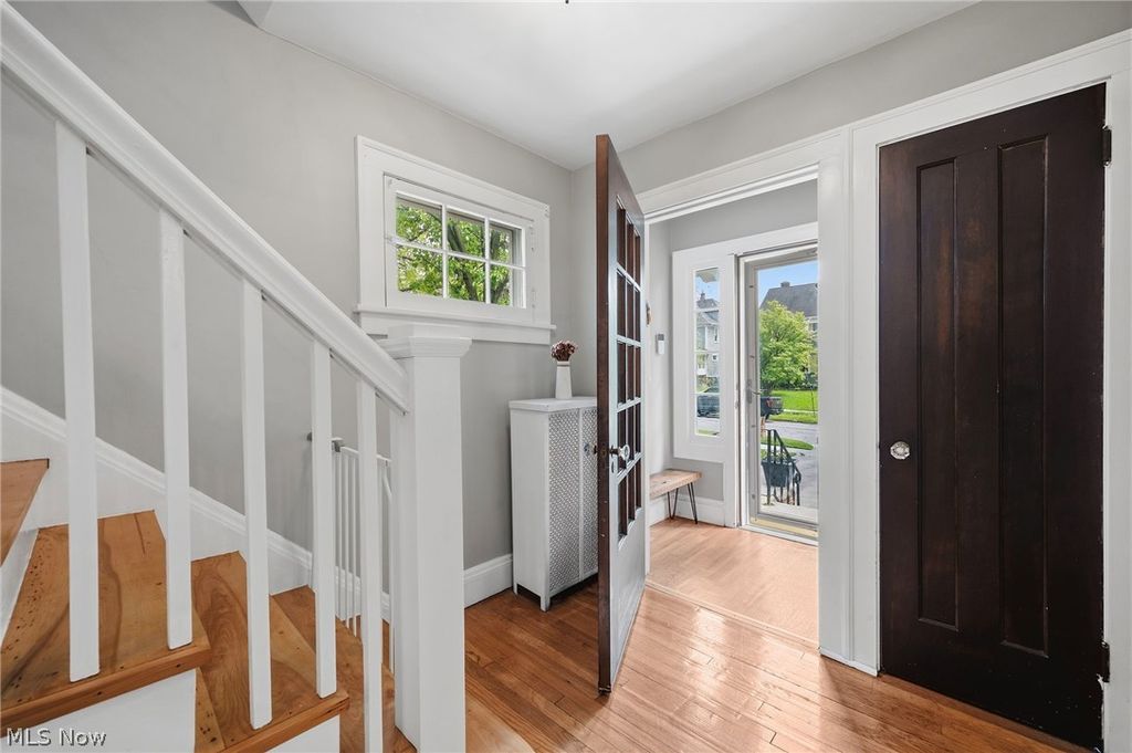 Photo of 3141 Coleridge Road, Cleveland Heights, OH 44118 (MLS # 5201184)