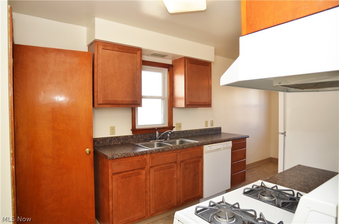 H A Stahl Props Cos Ridgewood - Residential