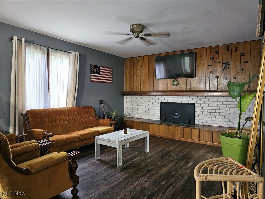 164 W High Street, New Concord, Ohio image 15