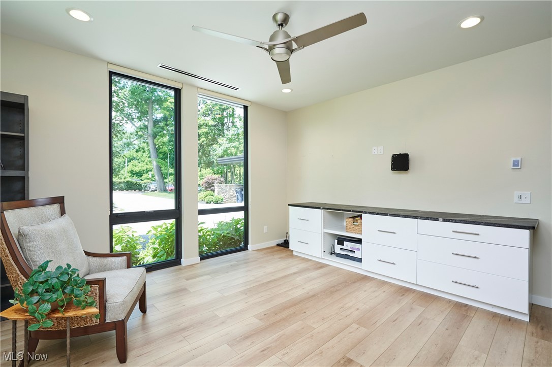 Akron, Ohio 44313, United States, 4 Bedrooms Bedrooms, ,5 BathroomsBathrooms,Residential,Active,164320