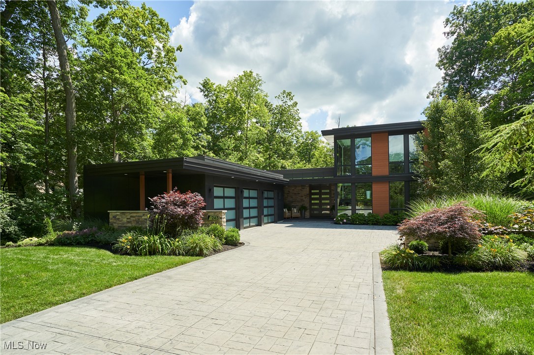 Akron, Ohio 44313, United States, 4 Bedrooms Bedrooms, ,5 BathroomsBathrooms,Residential,Active,164320