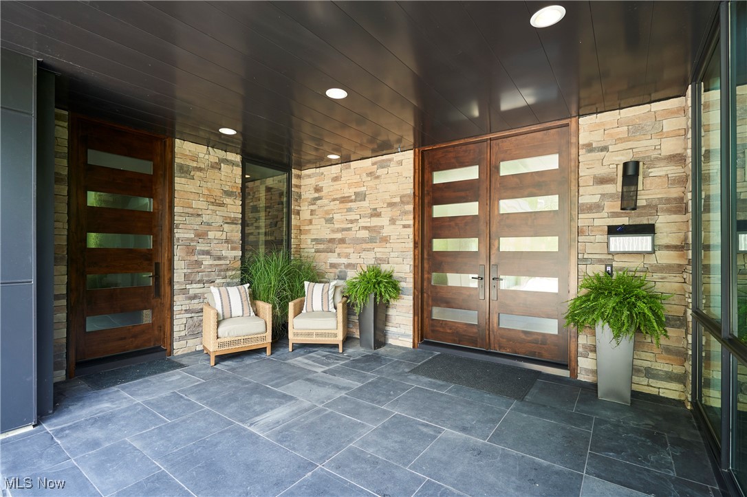 Akron, Ohio 44313, United States, 4 Bedrooms Bedrooms, ,5 BathroomsBathrooms,Residential,Active,164320