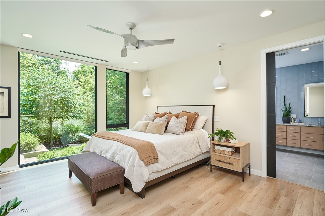 Akron, Ohio 44313, United States, 4 Bedrooms Bedrooms, ,5 BathroomsBathrooms,Residential,Active,164320