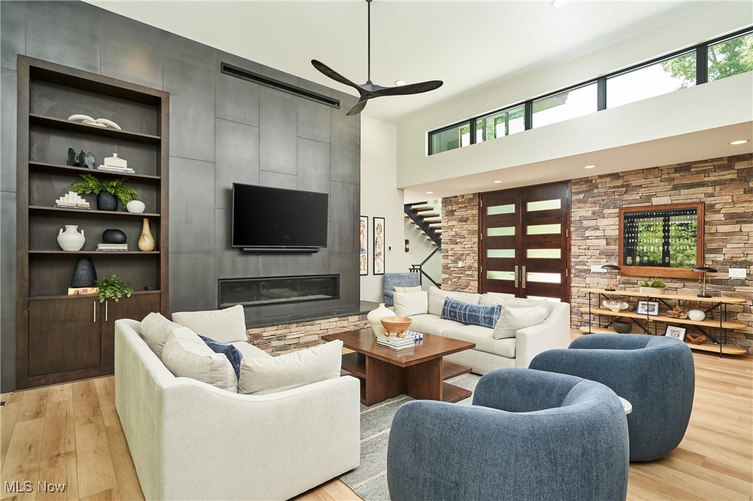 Akron, Ohio 44313, United States, 4 Bedrooms Bedrooms, ,5 BathroomsBathrooms,Residential,Active,164320