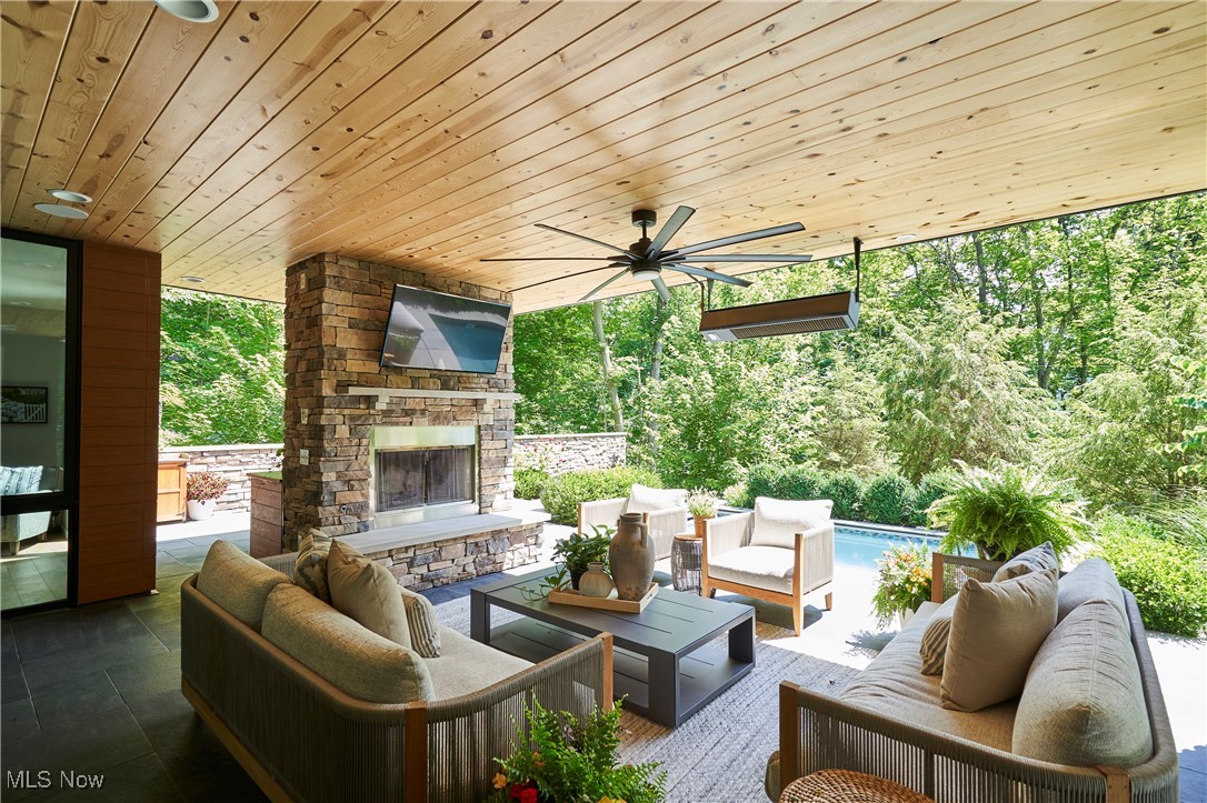 Akron, Ohio 44313, United States, 4 Bedrooms Bedrooms, ,5 BathroomsBathrooms,Residential,Active,164320