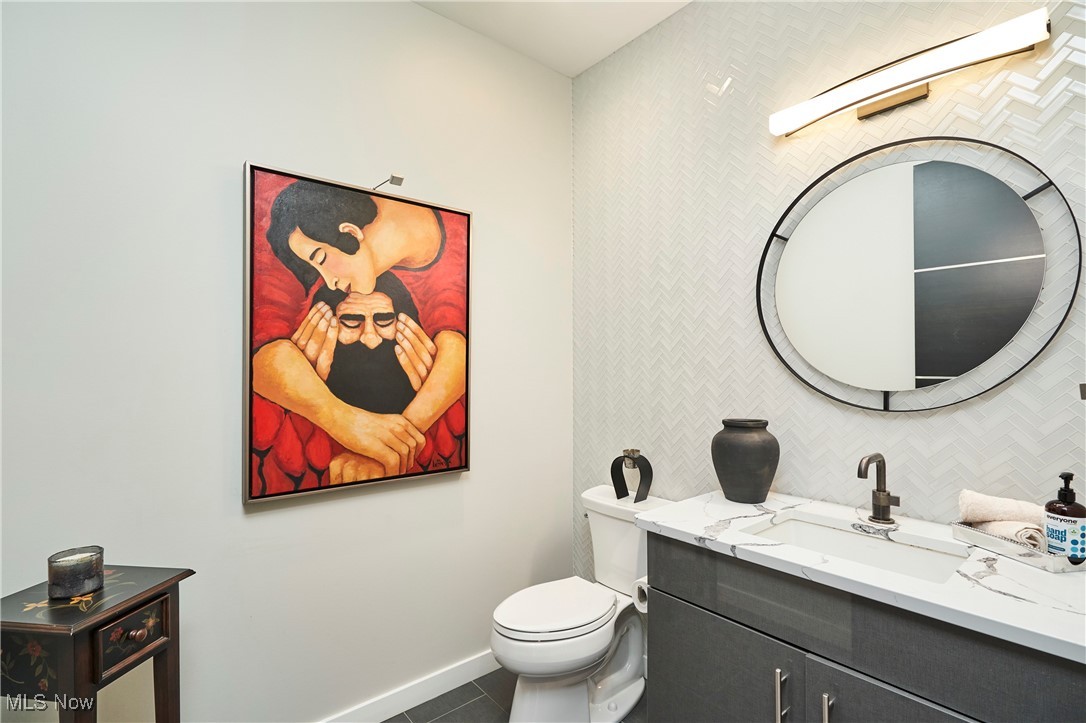 Akron, Ohio 44313, United States, 4 Bedrooms Bedrooms, ,5 BathroomsBathrooms,Residential,Active,164320