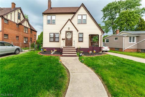 Homes For Sale - 18701 Meredith Avenue<br/> Euclid, OH 44119