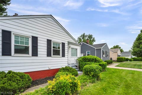 Tiny photo for 12624 Southern Avenue, Garfield Heights, OH 44125 (MLS # 5213807)