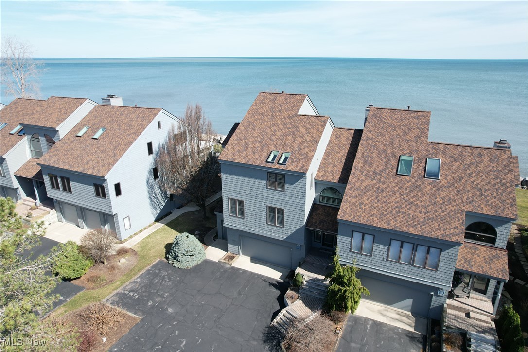 707 Mariner Village Drive, Huron, Ohio image 1