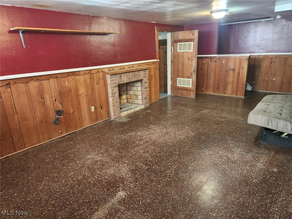 Heister Ctr Green Cos Ctr Gre - Residential Lease